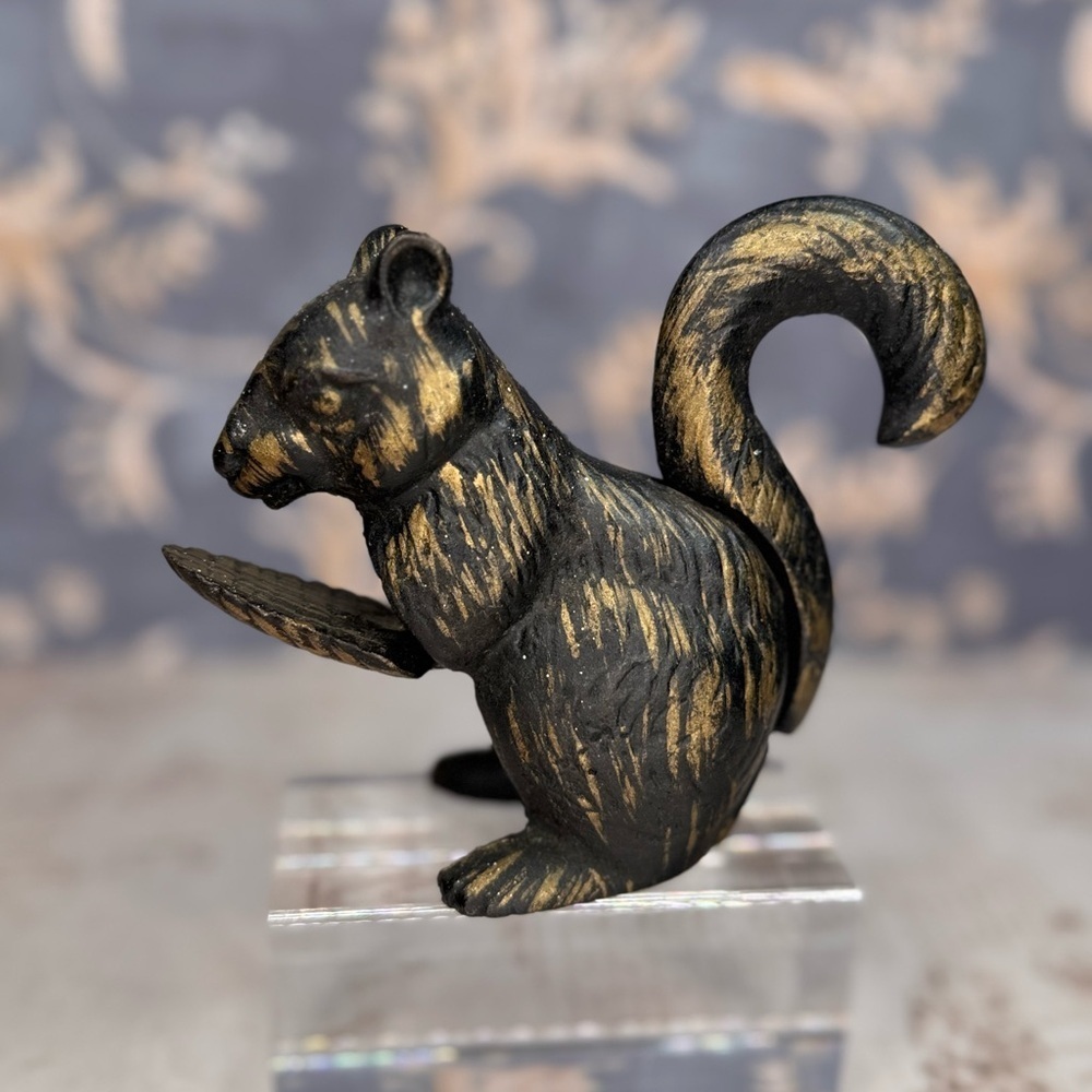 Vintage Cast Iron Squirrel Nutcracker Estate Find Heavy Figural
